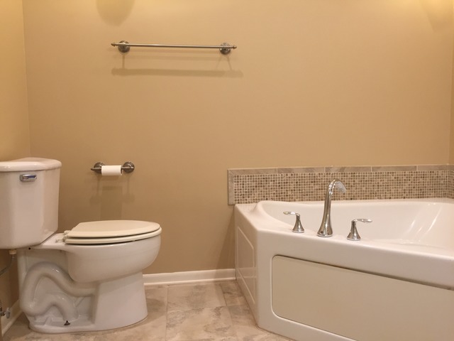 2824 N Troy St, Chicago, IL 60618 photo 13