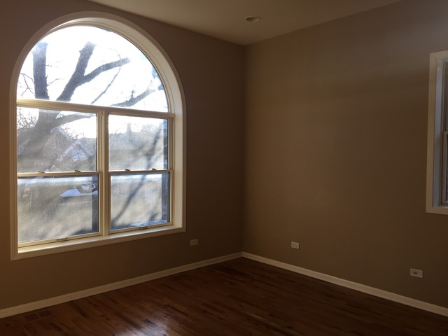 2824 N Troy St, Chicago, IL 60618 photo 16