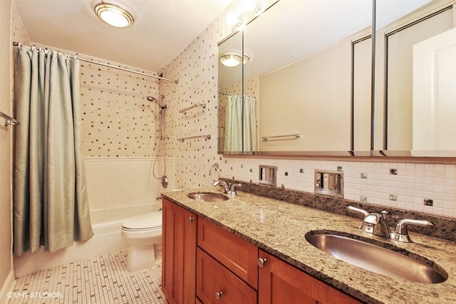 201 E Chestnut St #9a, Chicago, IL 60611 photo 7