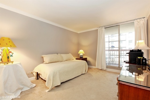 201 E Chestnut St #9a, Chicago, IL 60611 photo 8