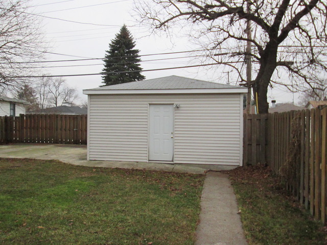 4410 Joliet Ave, Lyons, IL 60534 photo 3