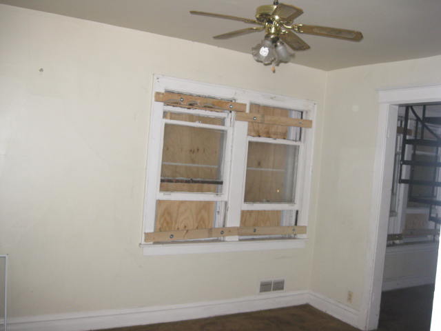 135 E 103rd Pl, Chicago, IL 60628 photo 2