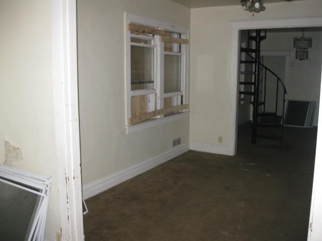 135 E 103rd Pl, Chicago, IL 60628 photo 3