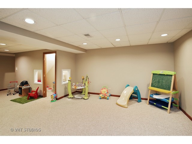 51 Gromer Rd, Elgin, IL 60120 photo 14