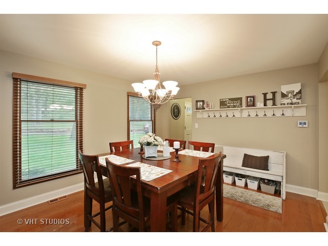 51 Gromer Rd, Elgin, IL 60120 photo 6