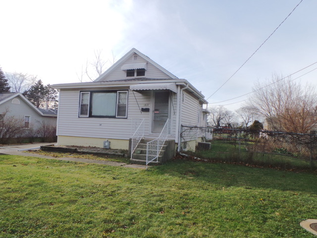 1820 Webster Ln, Des Plaines, IL 60018 photo 1
