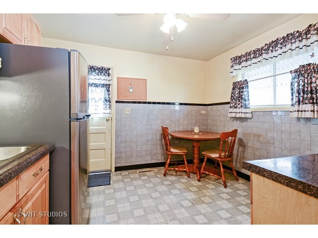 15305 Dorchester Ave, Dolton, IL 60419 photo 3