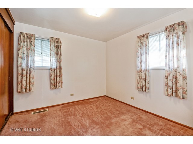 15305 Dorchester Ave, Dolton, IL 60419 photo 5