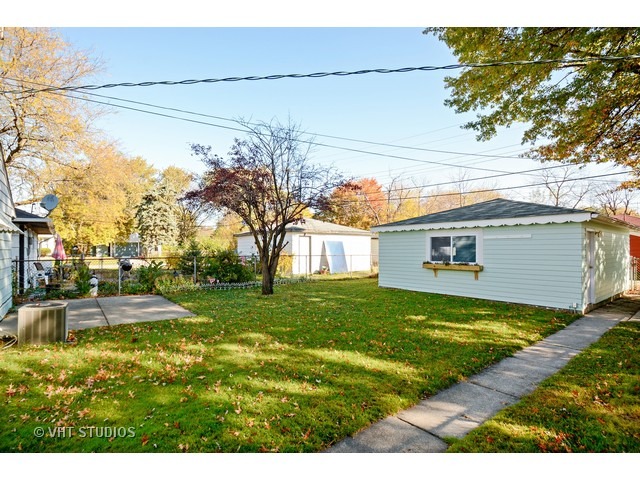 15305 Dorchester Ave, Dolton, IL 60419 photo 10