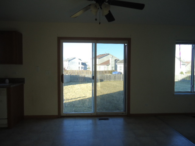 719 Osbron St, Plano, IL 60545 photo 6