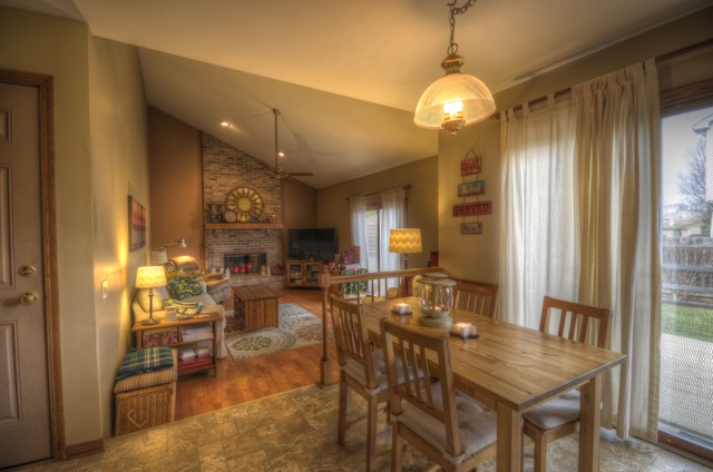 651 Canyon Ln, Elgin, IL 60123 photo 7