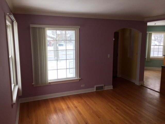 786 E Golf Rd, Des Plaines, IL 60016 photo 3