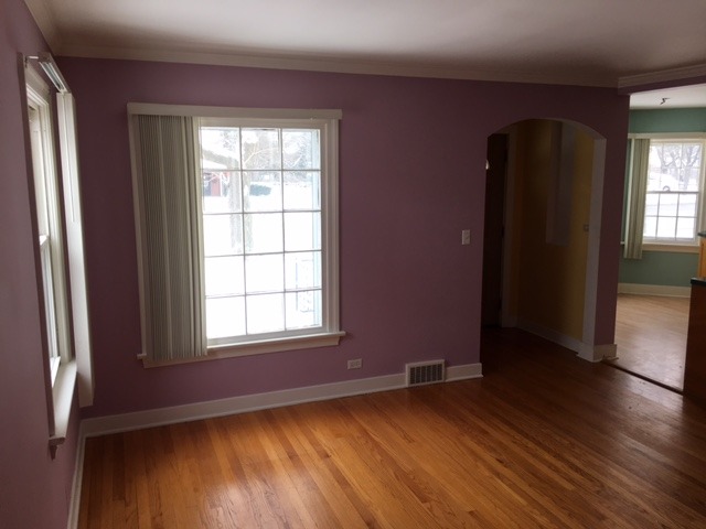 786 E Golf Rd, Des Plaines, IL 60016 photo 2