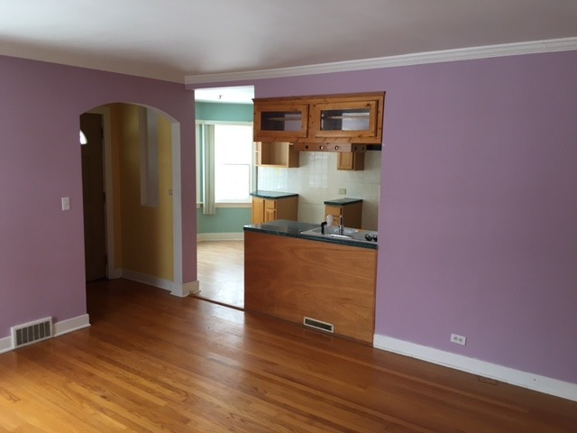 786 E Golf Rd, Des Plaines, IL 60016 photo 4