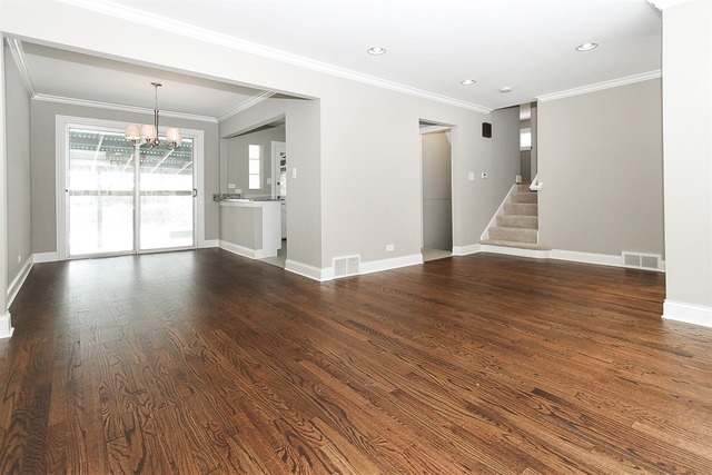 1017 Marshall Dr, Des Plaines, IL 60016 photo 5