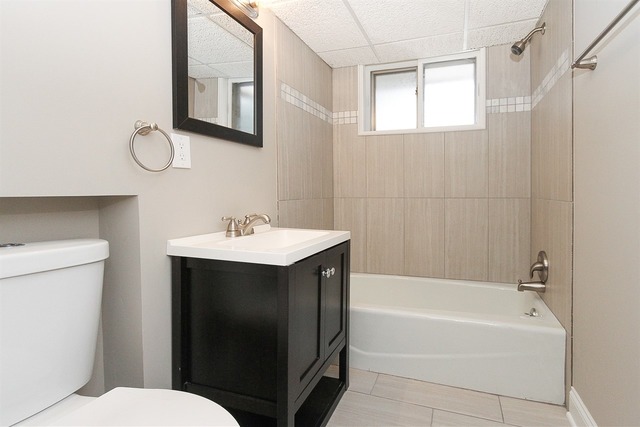 1017 Marshall Dr, Des Plaines, IL 60016 photo 16