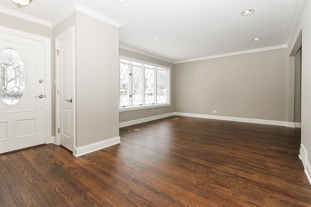 1017 Marshall Dr, Des Plaines, IL 60016 photo 3