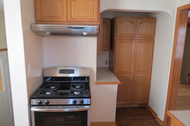 329 Slade Ave, Elgin, IL 60120 photo 7