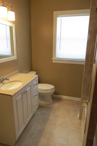 329 Slade Ave, Elgin, IL 60120 photo 8
