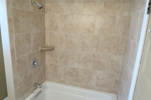 329 Slade Ave, Elgin, IL 60120 photo 9