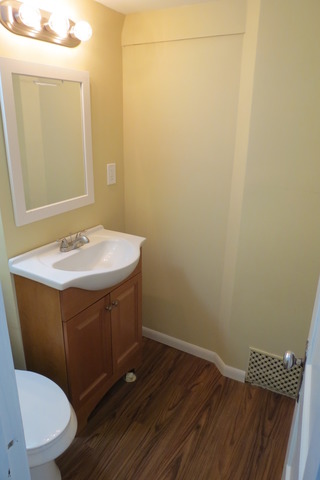 329 Slade Ave, Elgin, IL 60120 photo 13