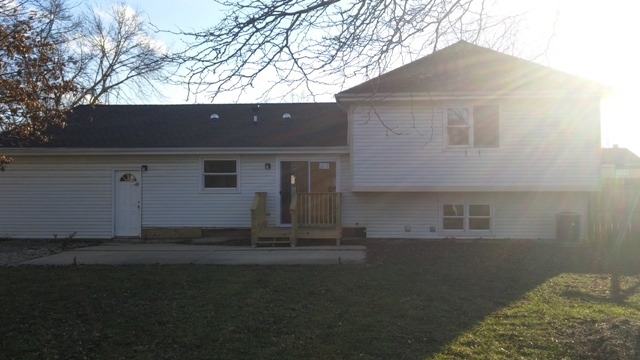 948 Surf Ct, Bartlett, IL 60103 photo 2