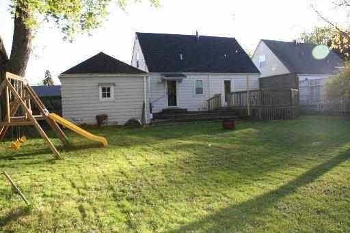 389 S Edison Ave, Elgin, IL 60123 photo 2