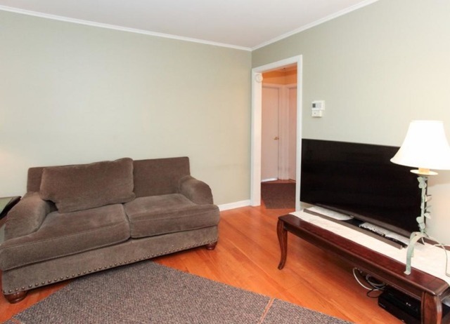 36 S Warrington Rd, Des Plaines, IL 60016 photo 4