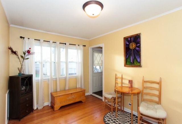 36 S Warrington Rd, Des Plaines, IL 60016 photo 18