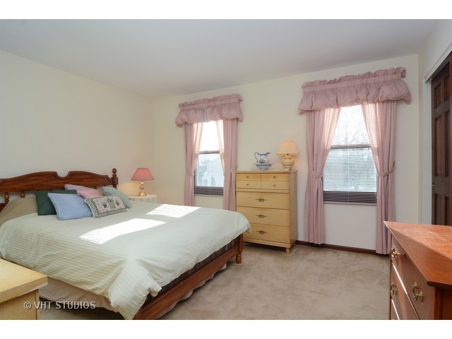 5504 Arrowwood Ln, Rolling Meadows, IL 60008 photo 19