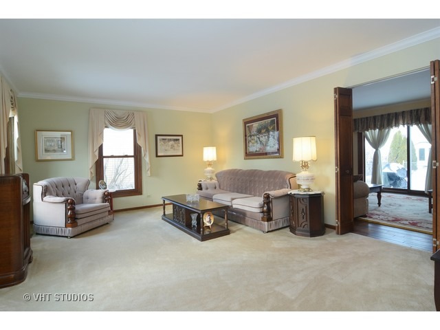 5504 Arrowwood Ln, Rolling Meadows, IL 60008 photo 3