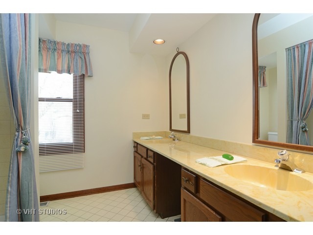 5504 Arrowwood Ln, Rolling Meadows, IL 60008 photo 22