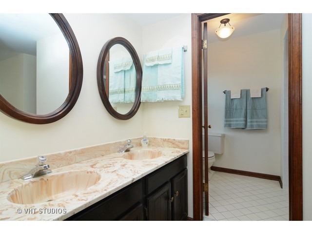 5504 Arrowwood Ln, Rolling Meadows, IL 60008 photo 17