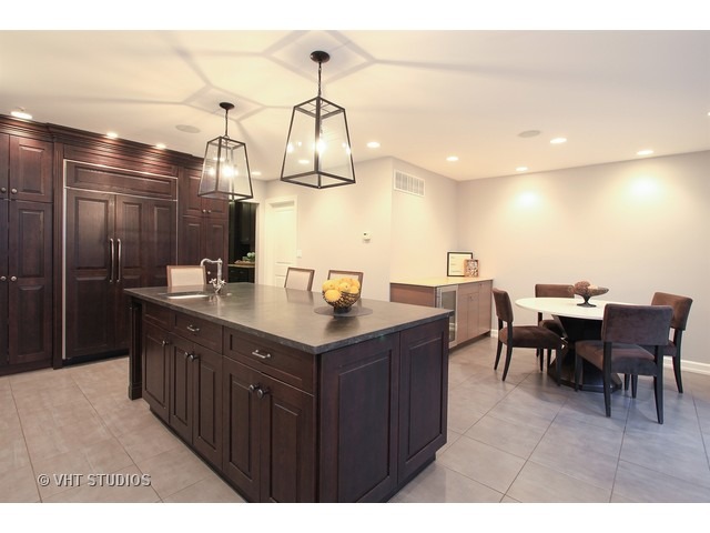 934 Sutton Dr, Northbrook, IL 60062 photo 6