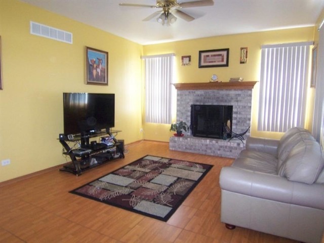 1609 Logan Ridge Dr, Plainfield, IL 60586 photo 8