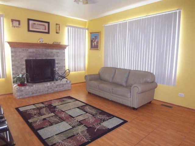 1609 Logan Ridge Dr, Plainfield, IL 60586 photo 9