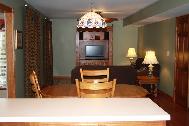 52 Ivanhoe Ln, Cary, IL 60013 photo 7