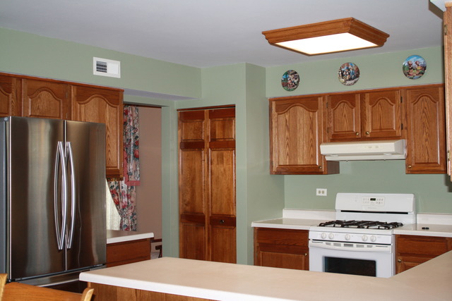 52 Ivanhoe Ln, Cary, IL 60013 photo 6