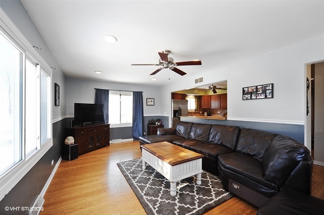 290 Mors Ave, Wheeling, IL 60090 photo 3