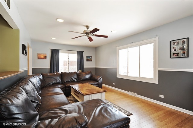 290 Mors Ave, Wheeling, IL 60090 photo 4