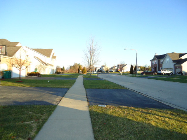 16324 S Arbor Dr, Plainfield, IL 60544 photo 2