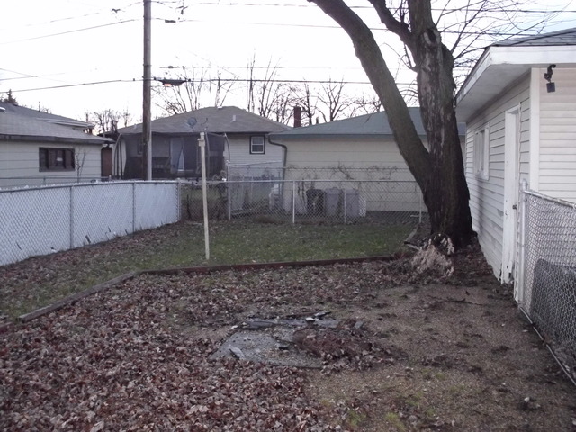 17026 Henry St, Lansing, IL 60438 photo 6