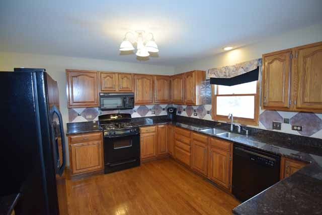 2110 Carlisle St, Algonquin, IL 60102 photo 11