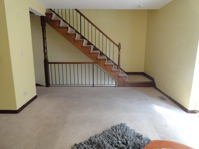 1920 Whitingham Ln, Hoffman Estates, IL 60169 photo 8