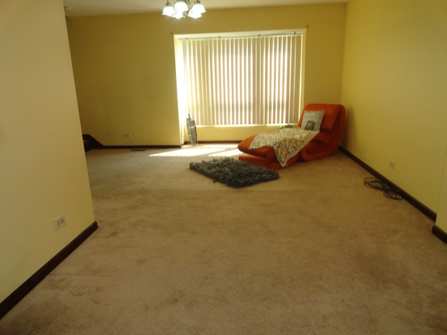 1920 Whitingham Ln, Hoffman Estates, IL 60169 photo 10