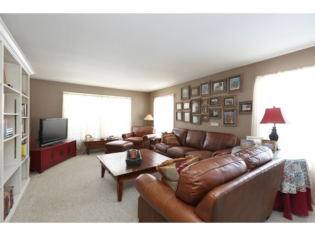 106 George St, Wheaton, IL 60189 photo 4
