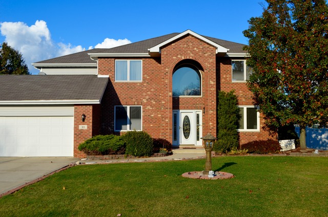30 S Hampton Ct, Crete, IL 60417 photo 2