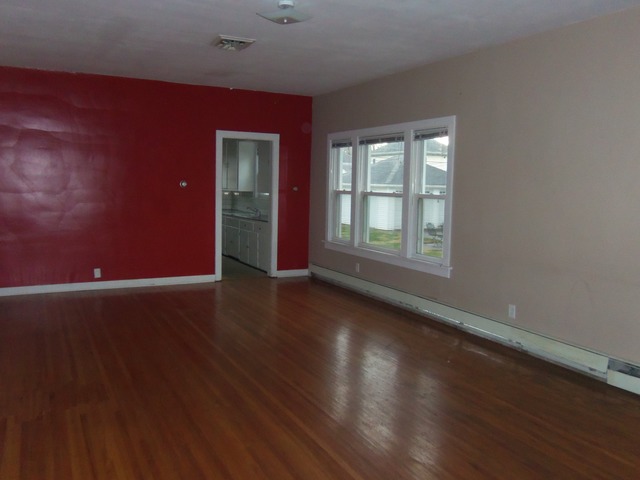 605 E Benton St, Morris, IL 60450 photo 5