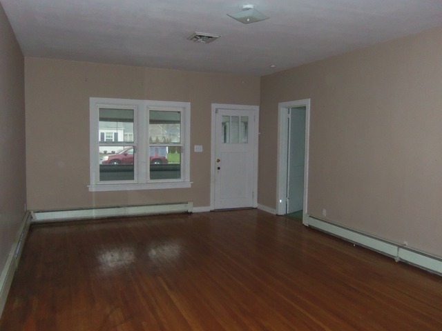 605 E Benton St, Morris, IL 60450 photo 6