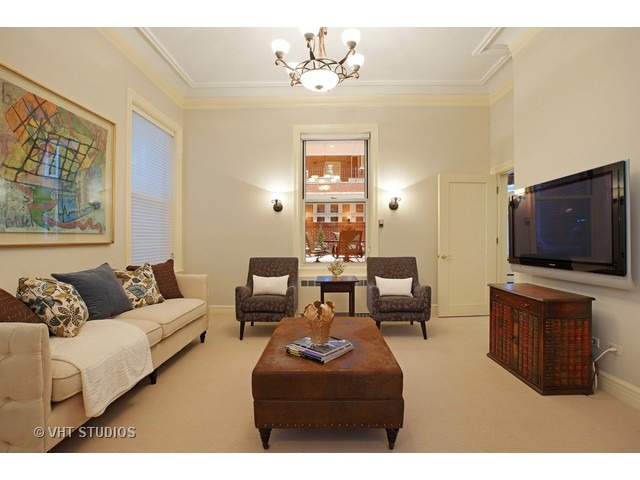 33 E Bellevue Pl #2E, Chicago, IL 60611 photo 13